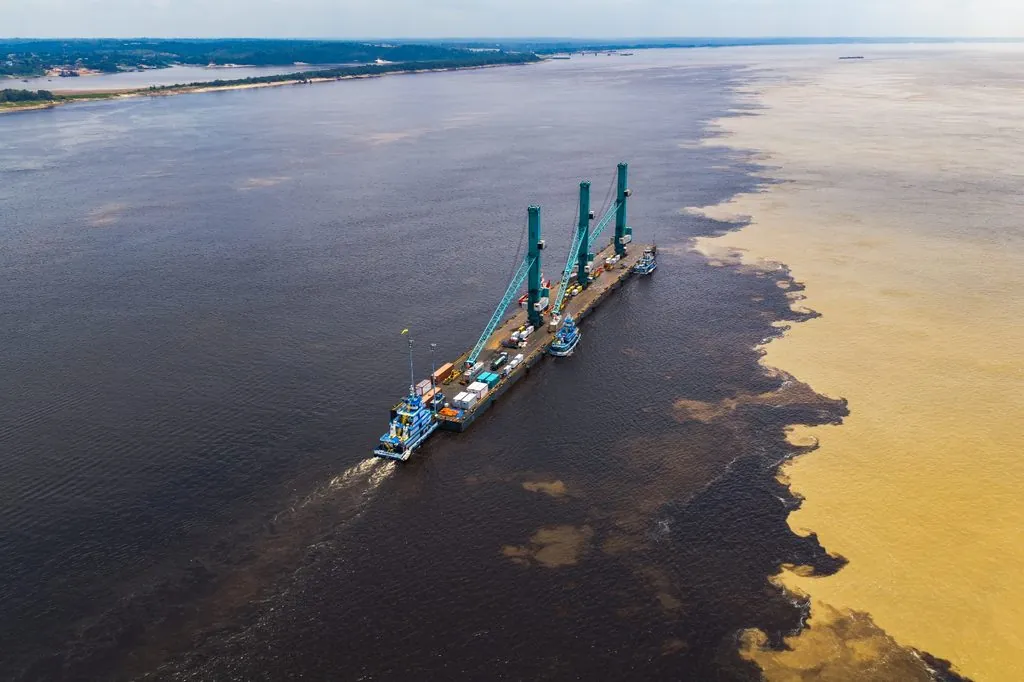 Operação Seca 2026: Super Terminais transfere infraestrutura flutuante para Itacoatiara e blinda o Polo Industrial de Manaus